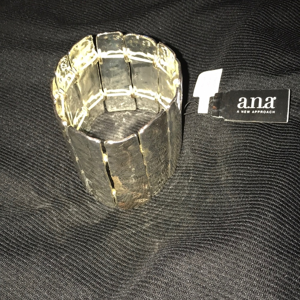 Woman’s bracelet.